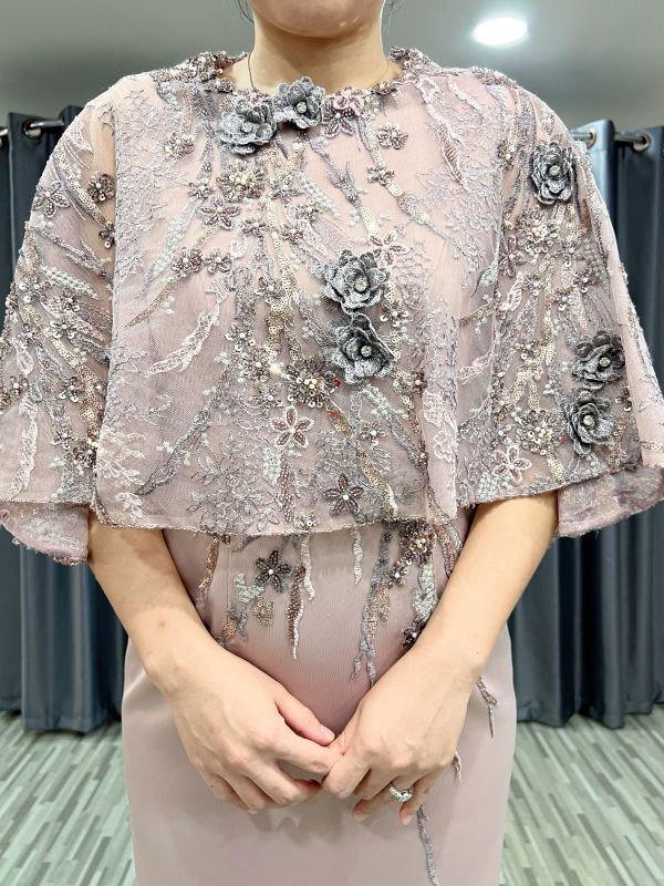 ภาพขนาดย่อ: ชุดแม่เจ้าบ่าว ชุดแม่เจ้าสาว Khunnine Dress | ชุดงานกลางวัน ชุดงานเลี้ยง ชุดงานเย็น
