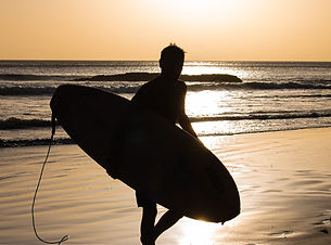 private surf lesson san juan del sur