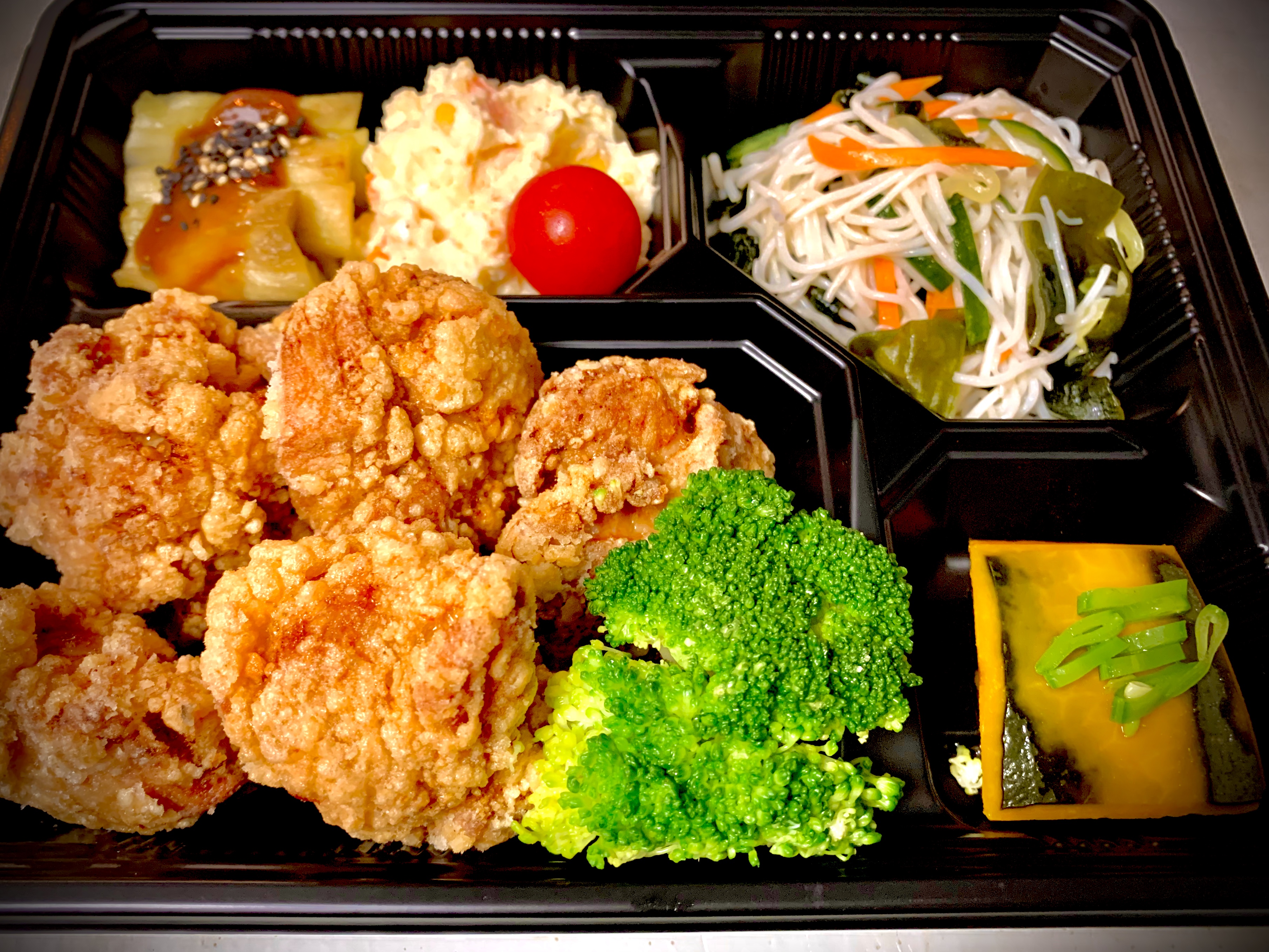 BENTO KARAAGE 15.00€