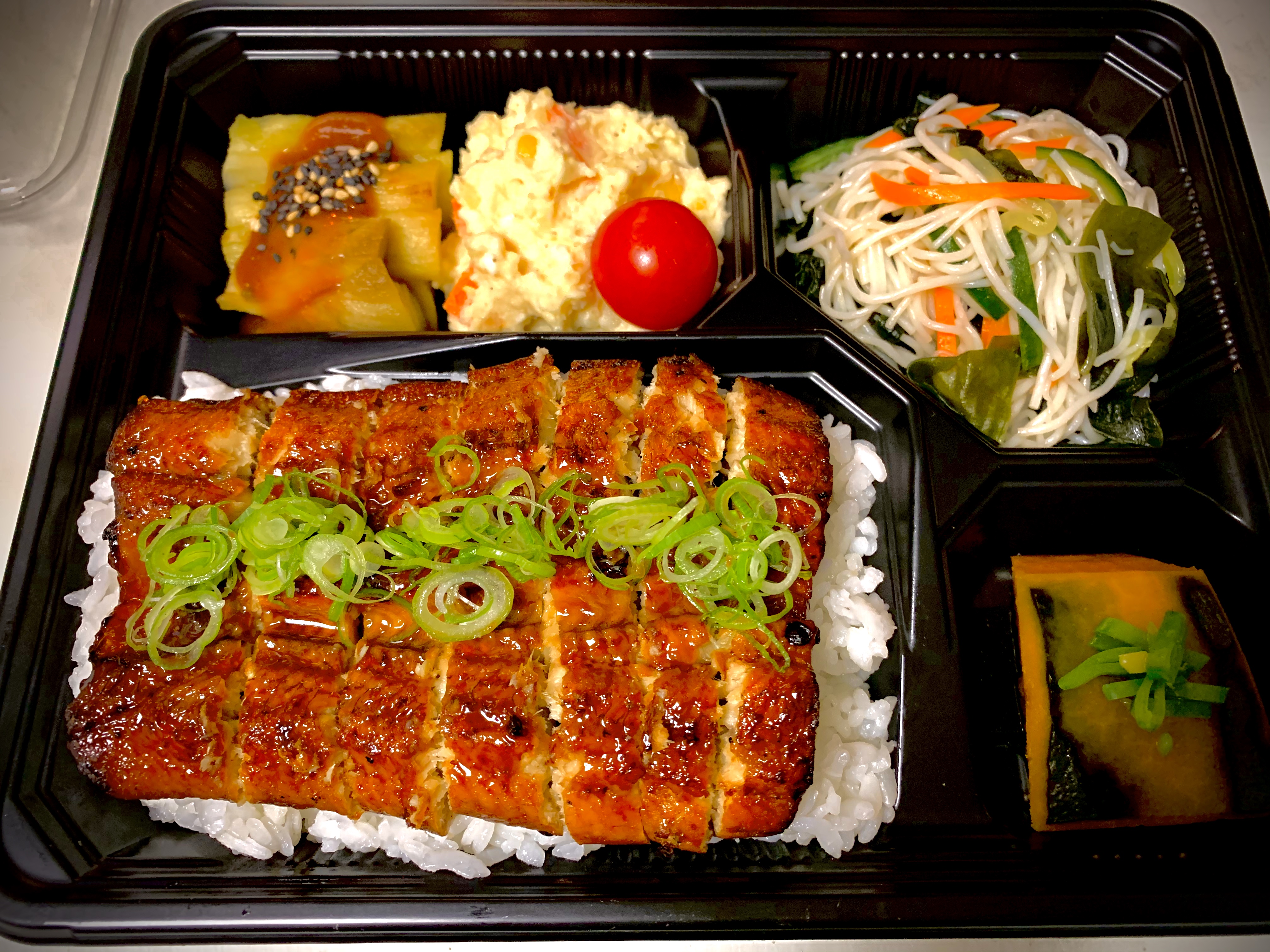 BENTO UNAGI 22.00€