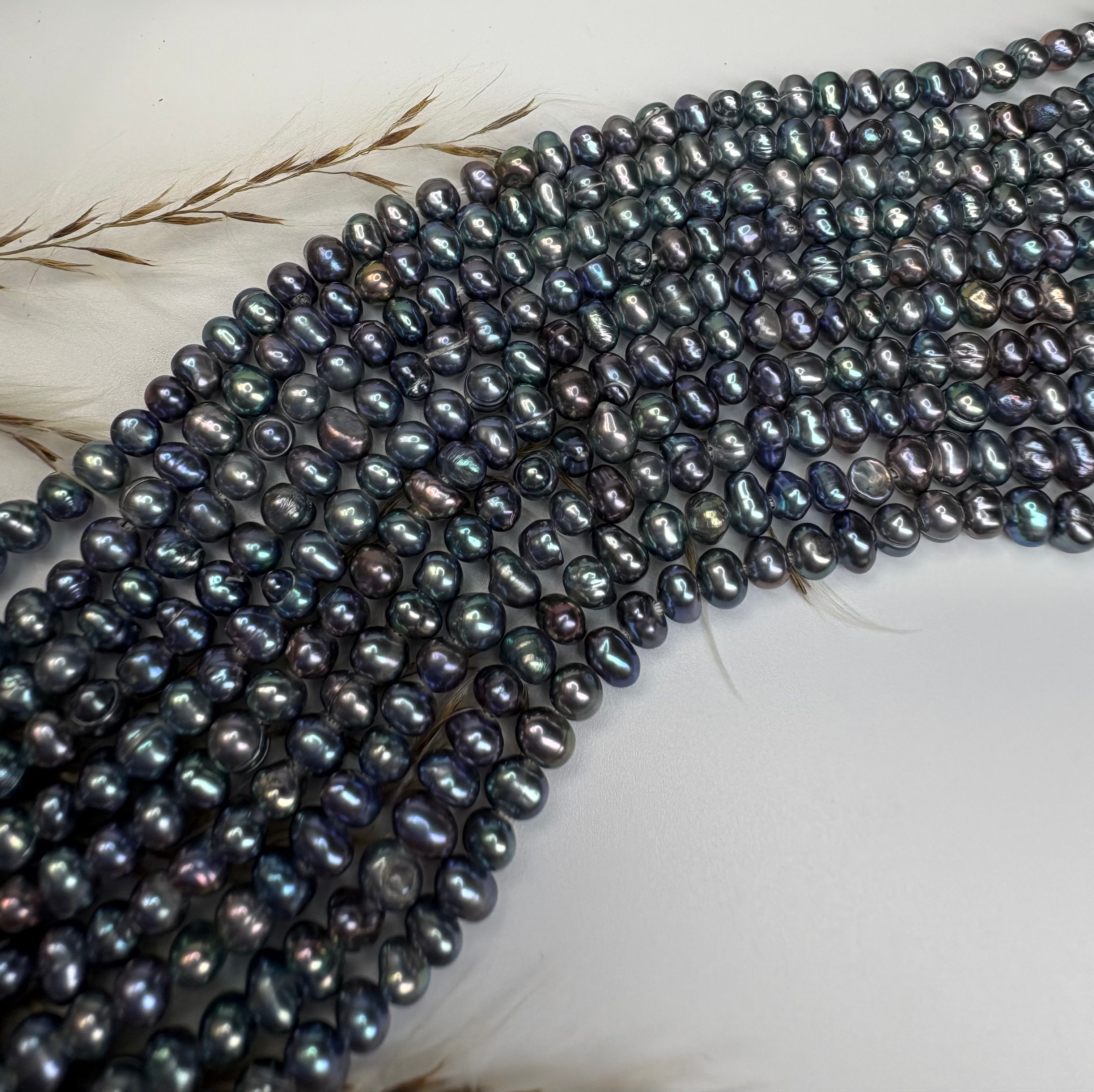 Freshwater Potato Pearl Strand - Peacock - 3-4mm