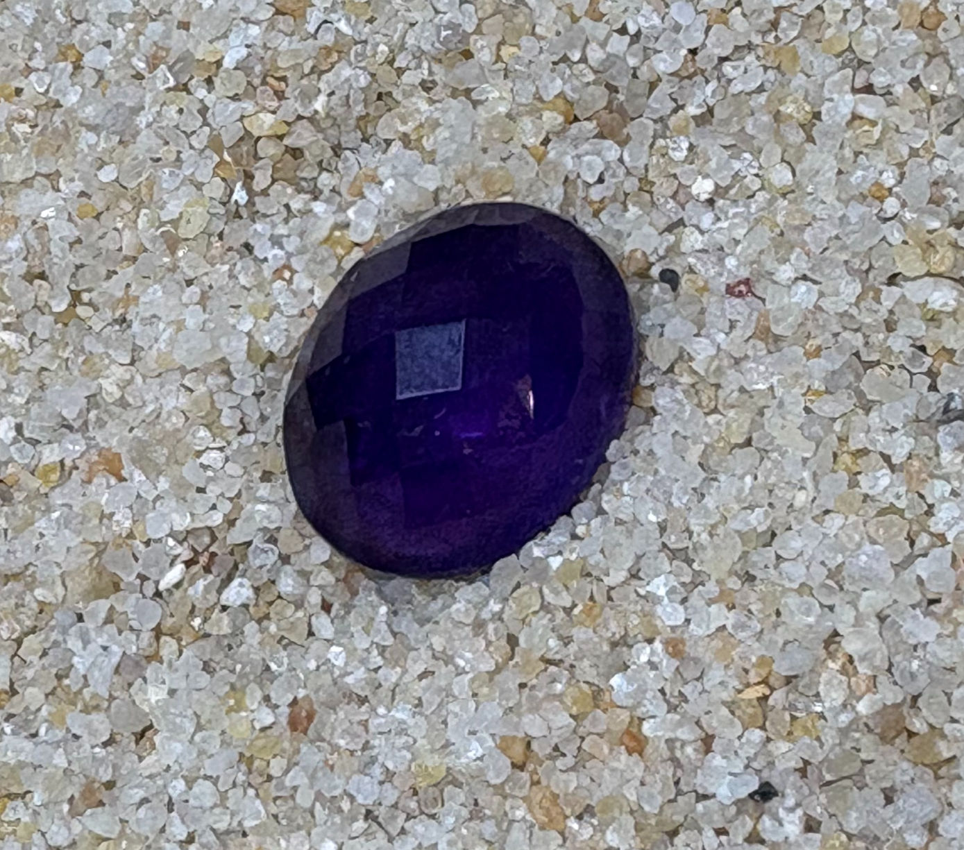 Cabochon - Amethyst Oval Faceted