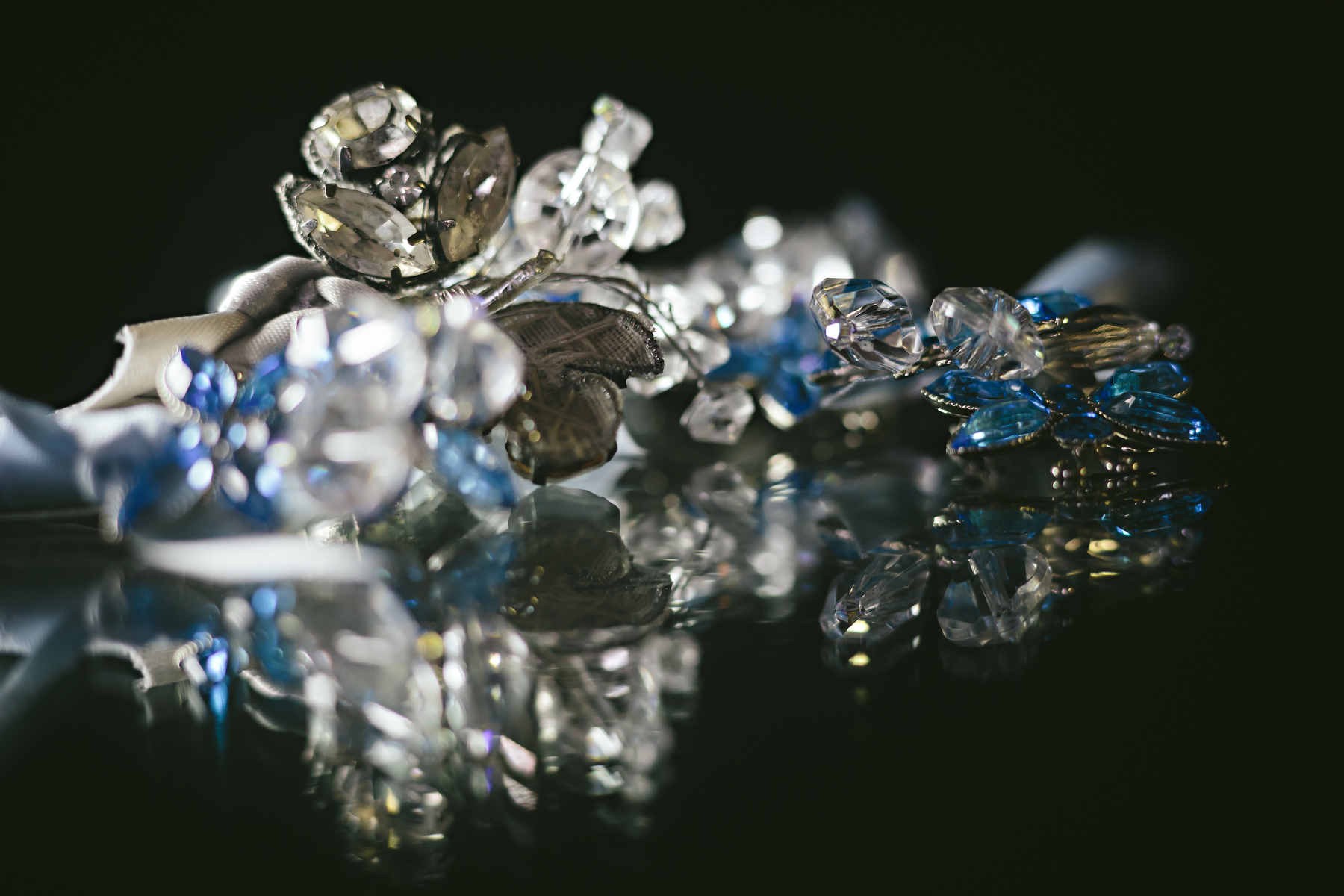 BEADED BOUTONNIERE