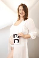 צילומי הריון מרגשים בסטודיו