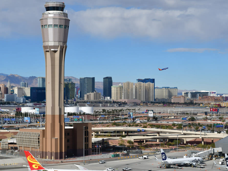 Ryan & Tierra Arrive in Vegas