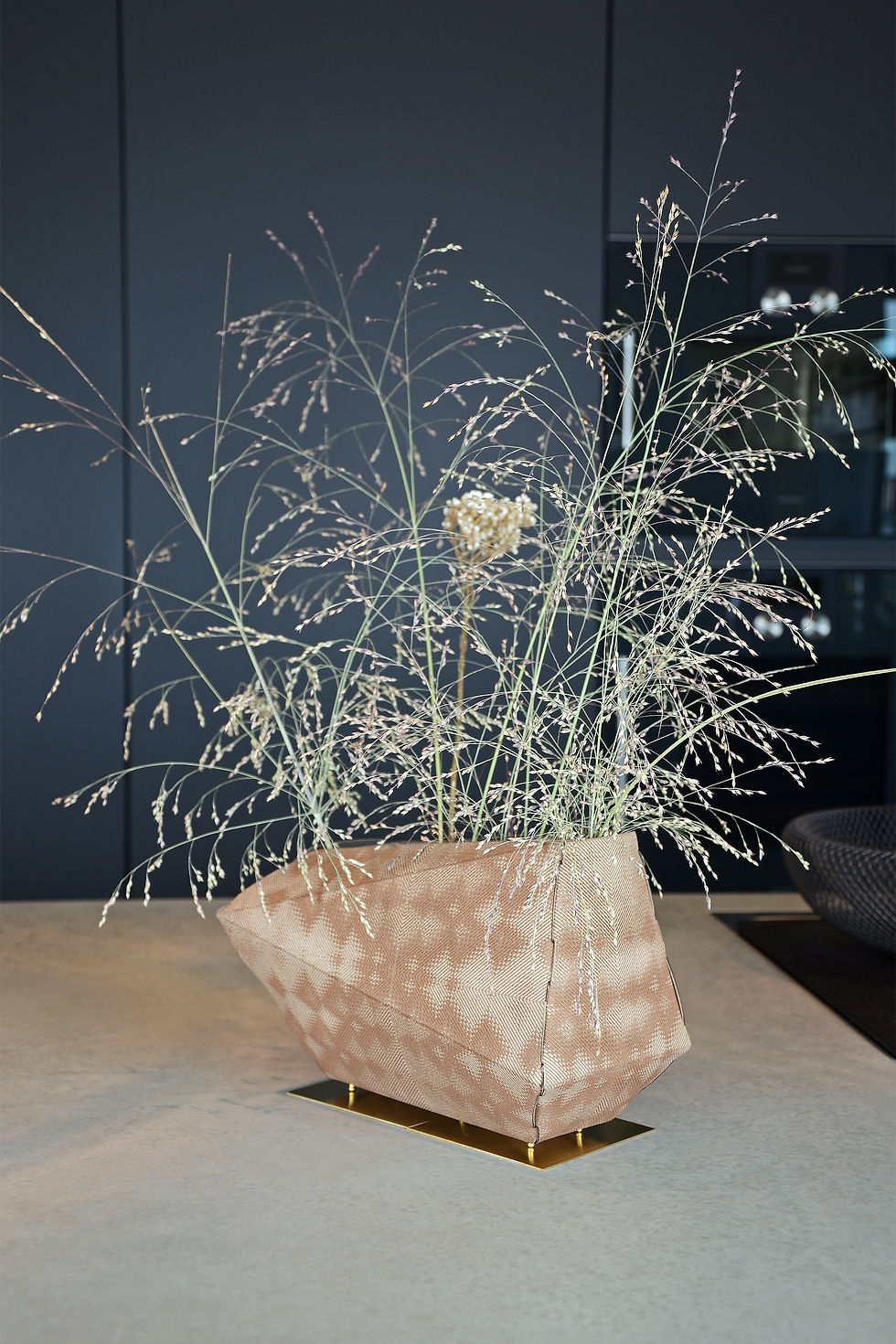 Miniaturbild: Combbags - Vase - recyceltes Leder