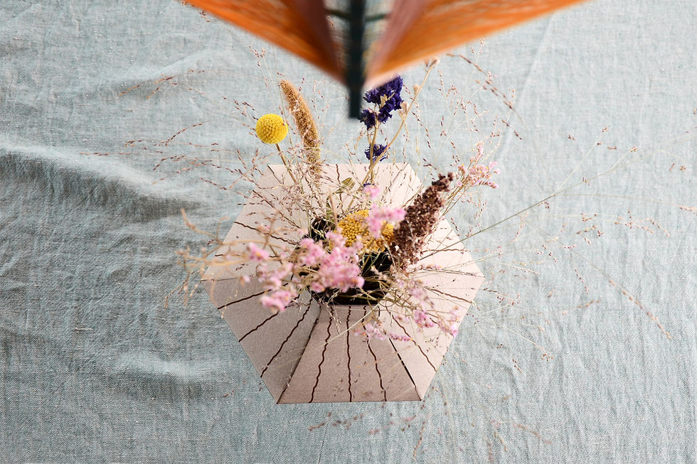Miniaturbild: Combbags - Vase - recyceltes Leder