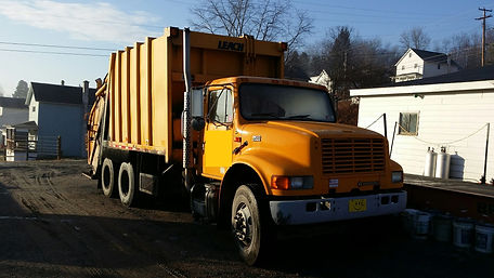 2002 Int'l 4900 Leach 20yd Rear Loader