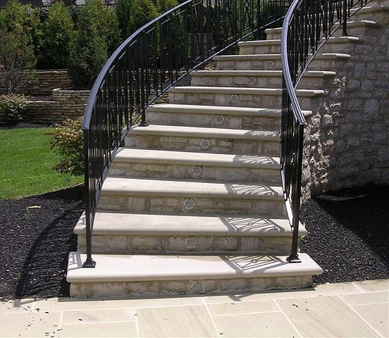 STEP TREAD