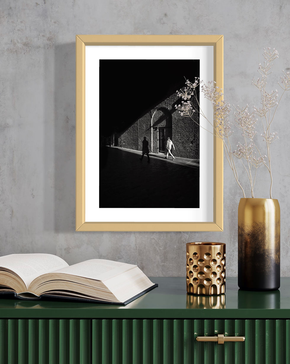 Thumbnail: Walking in circles, Blinded by the sun