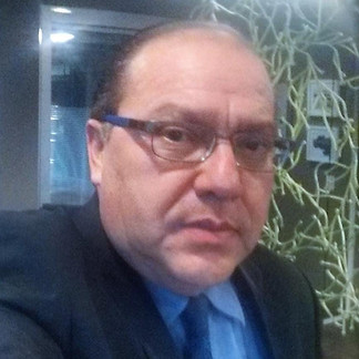 FOTO DE PAULO TORRES DE AZUL.jpg