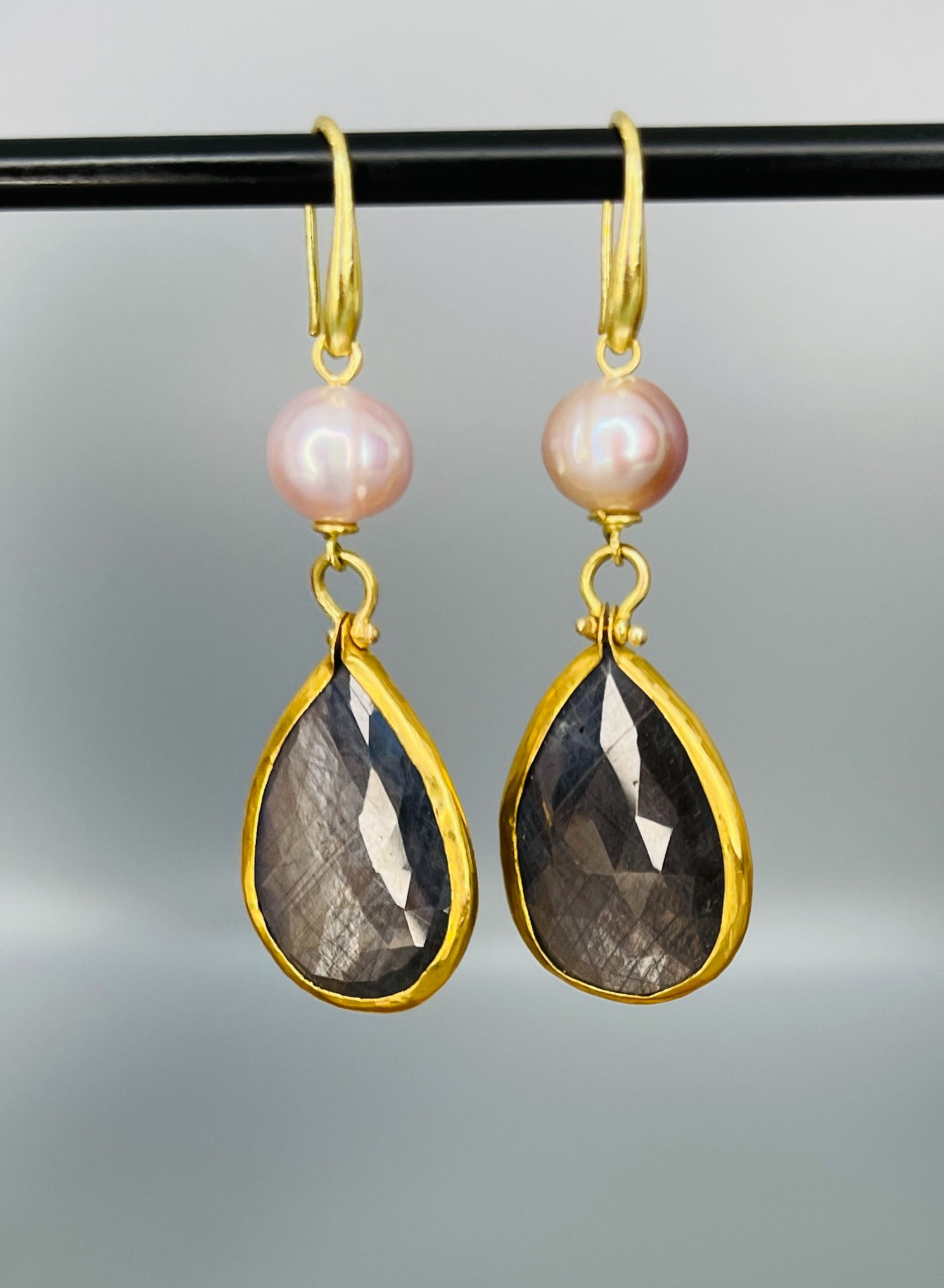 Grey Sapphire drops with pearls