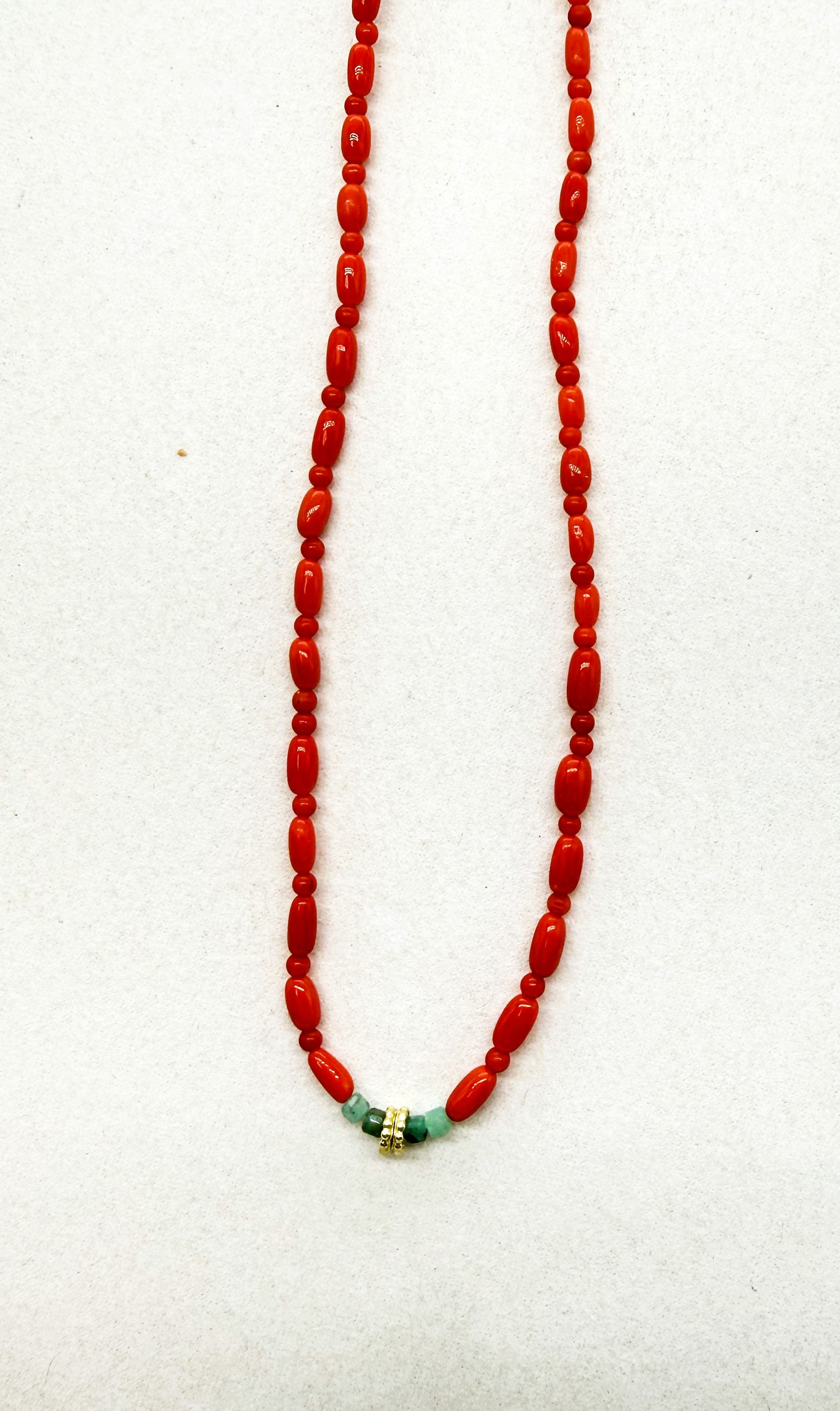 Corals and Emeralds necklace