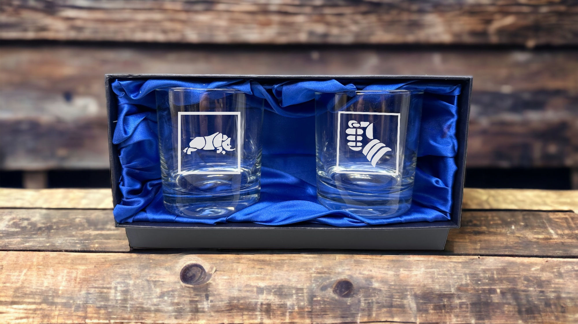 1SR - Two Glass Set & Silk Box