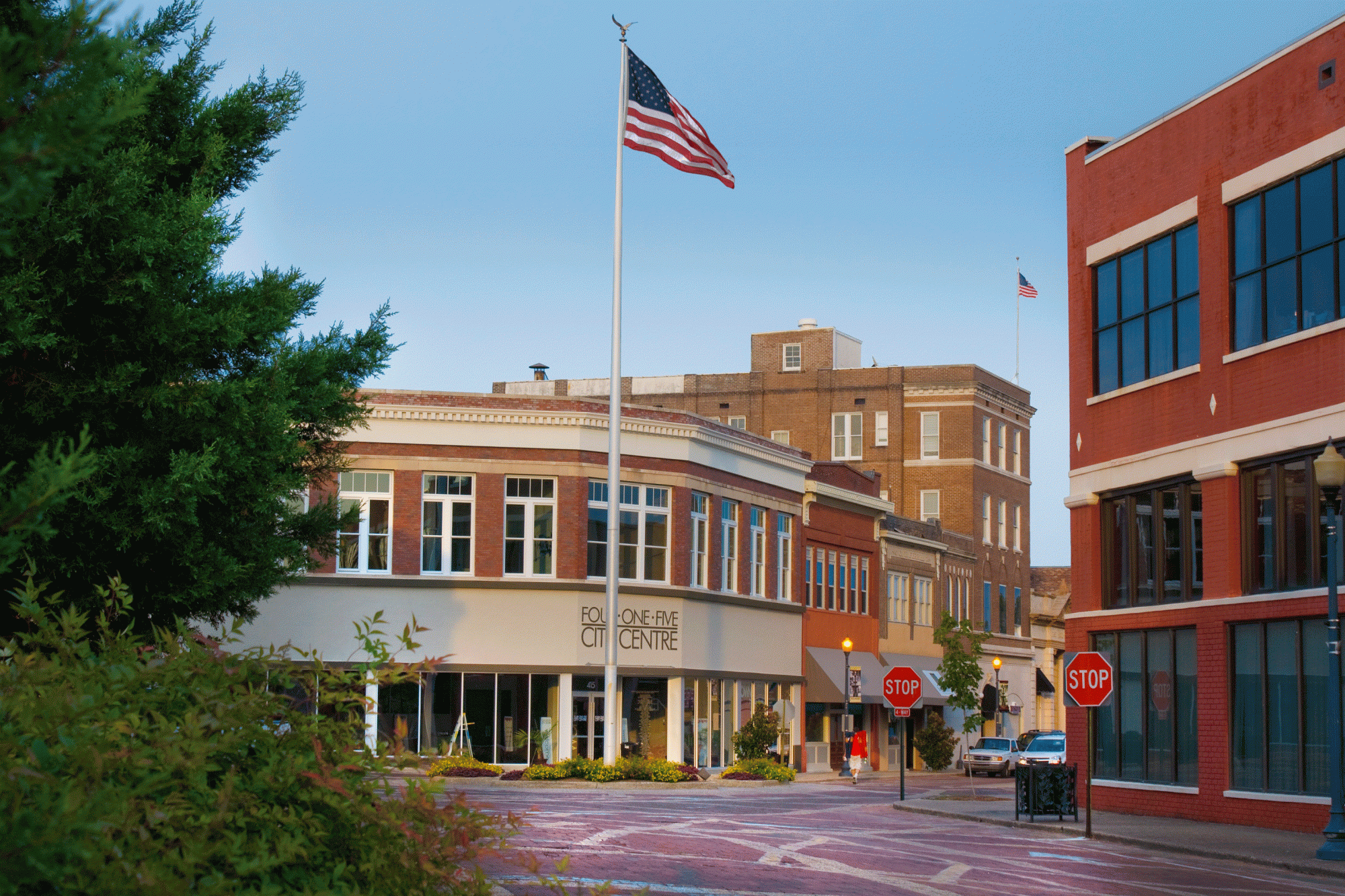 downtown-laurel-ms-2000.gif