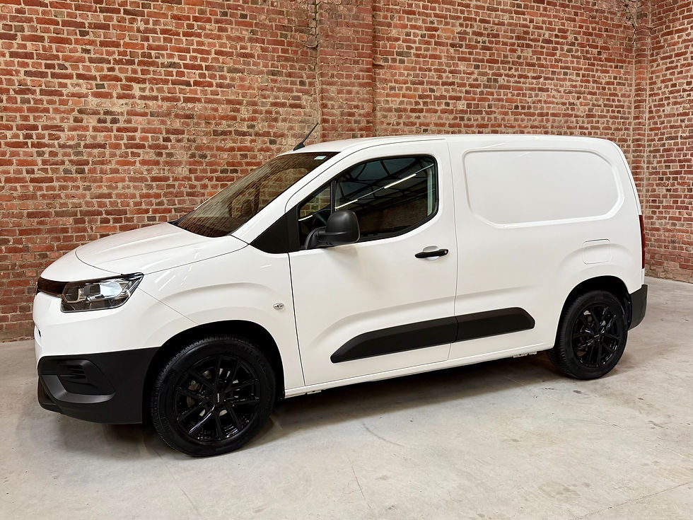 Thumbnail: TOYOTA Proace City