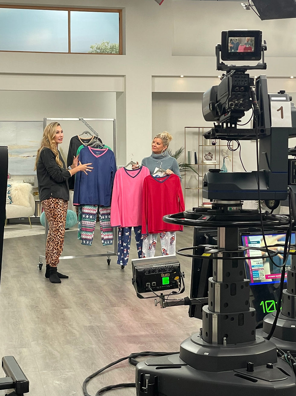 Amy West on HSN