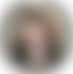 Sasha Wyroba - Prop Stylist