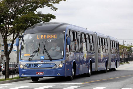 Volta às aulas terá reforço em linhas de ônibus e transporte escolar com 50% de ocupação
