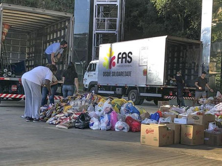 FAS recebe dez toneladas de alimentos da campanha