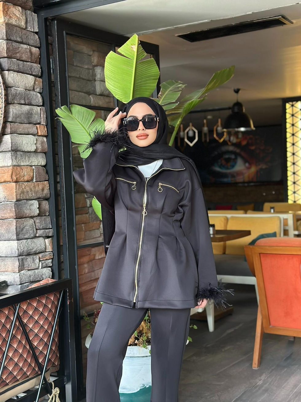 Küçük resim: Tüy Detaylı İkili Scuba Takım Siyah