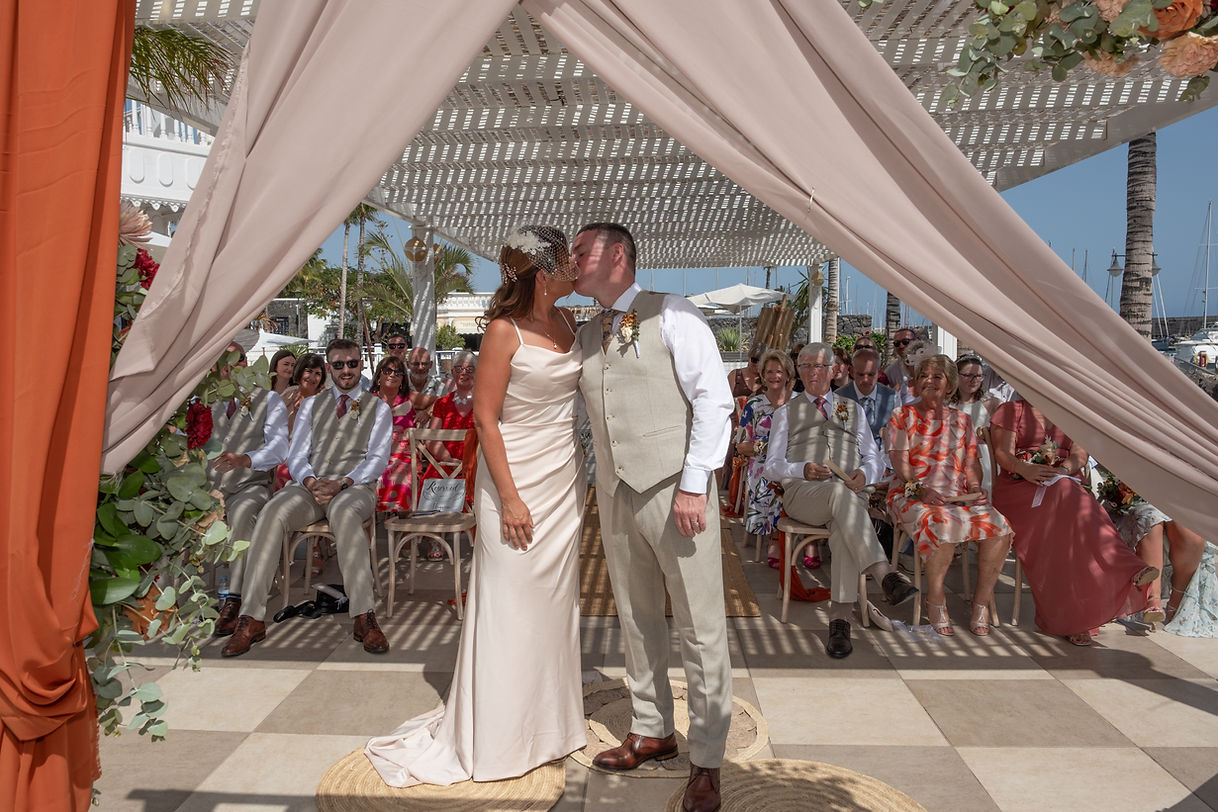 Wedding photography services in Lanzarote by Steve Lupson