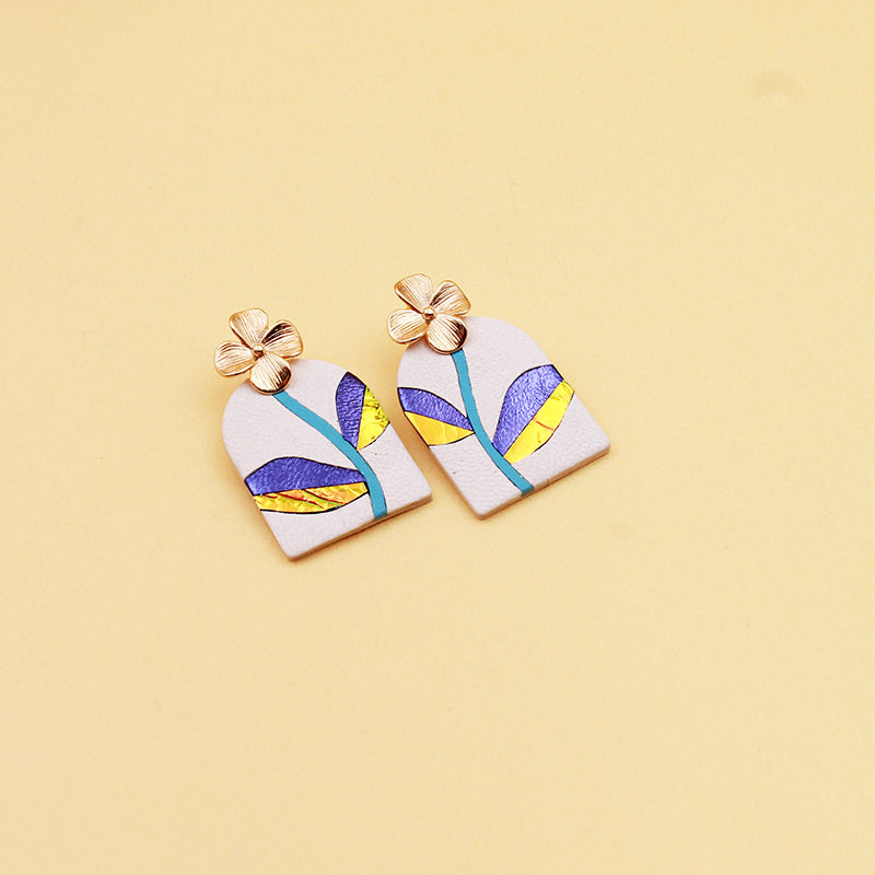 Miniature : Boucles d'oreilles Flo, fleurs en cuir recyclé