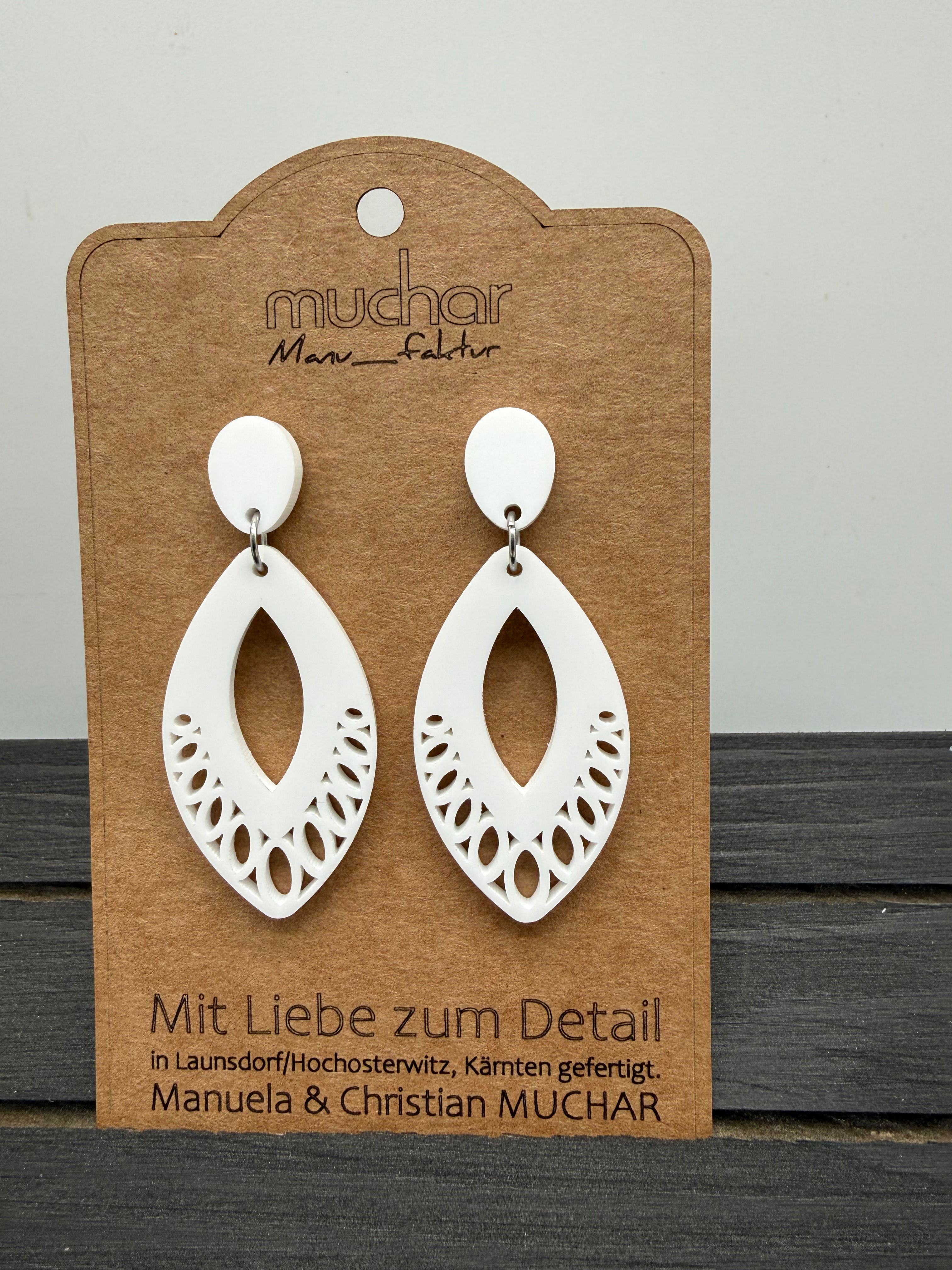 Ohrring-Modell Daphne