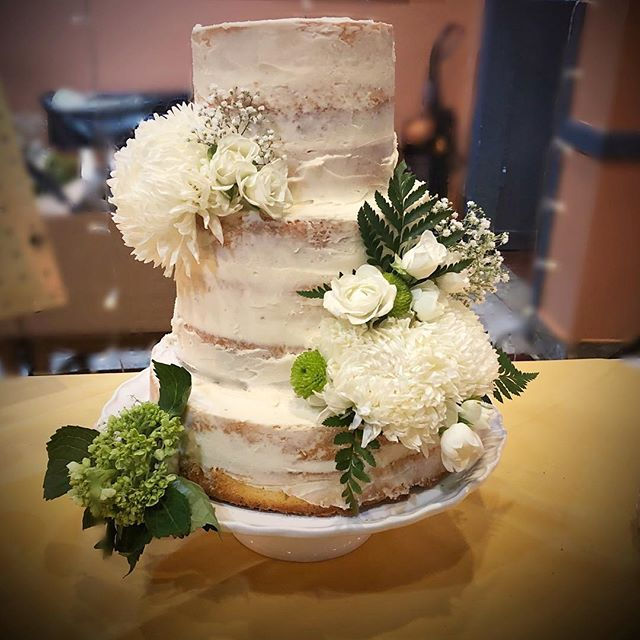 #nakedcake for the win! #greciancake for a wonderful #babyshower ._._._._._._