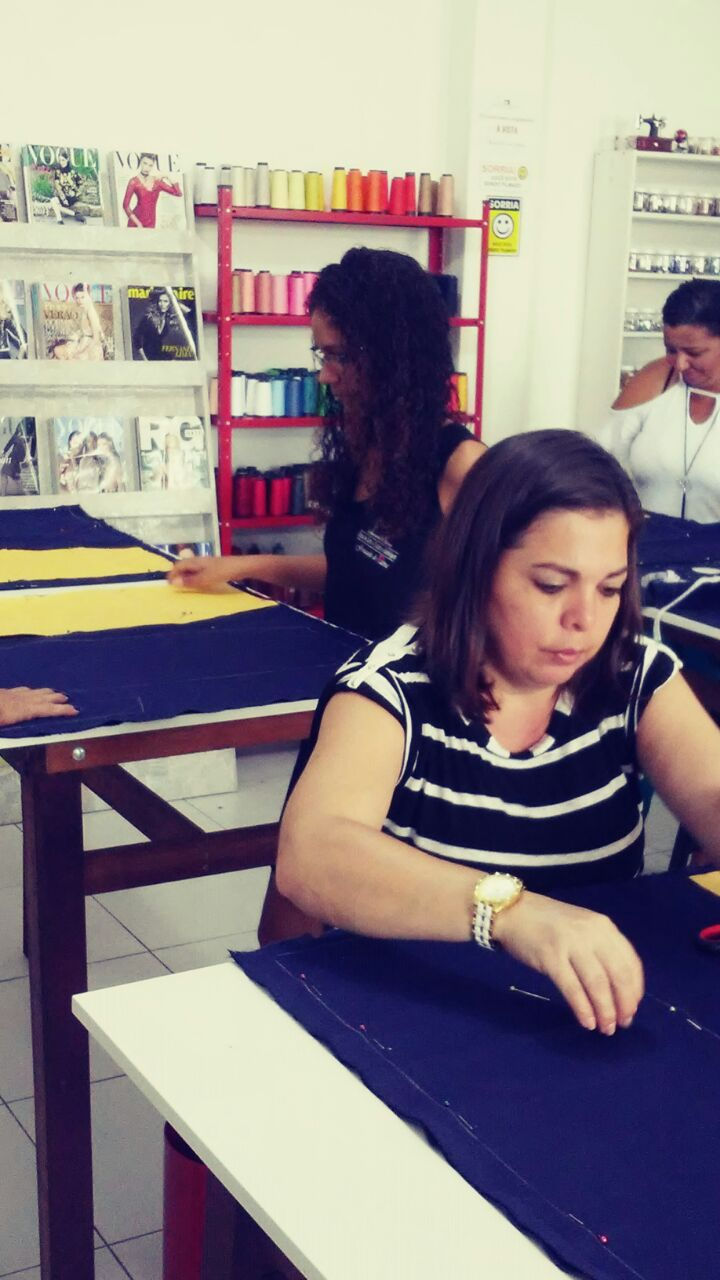 Escola de corte e Costura