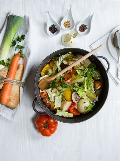 DAS HEIZT EIN AN KALTEN TAGEN: HAUSGEMACHTER GEMÜSETEE!