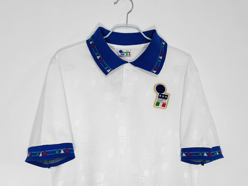 Thumbnail: Italy 1994 Away Classic Jersey