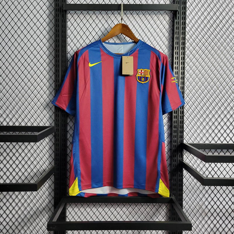 Thumbnail: Ronaldinho Barcelona 05/06 Home Classic Jersey