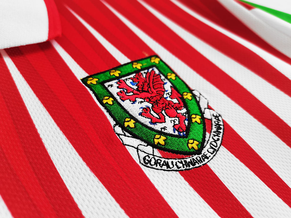 Thumbnail: Wales 96/98 Away Classic Jersey