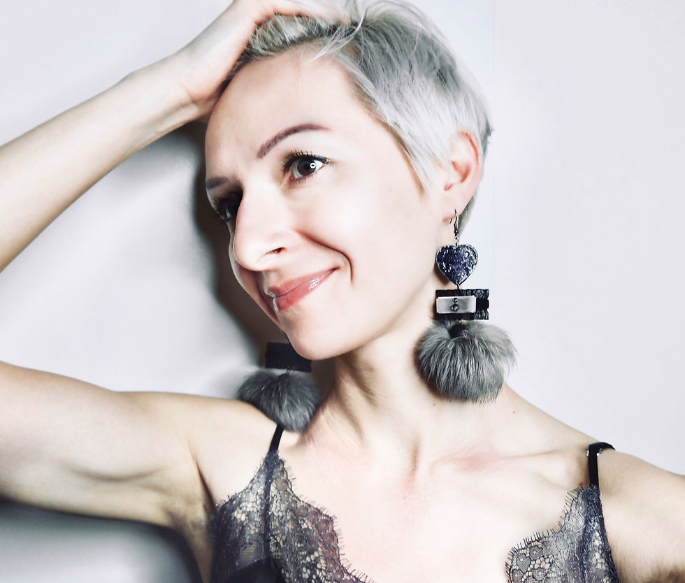 Thumbnail: Glamour Swarovski NATURAL Gray & Black wooden earrings with Lapin pom-pom