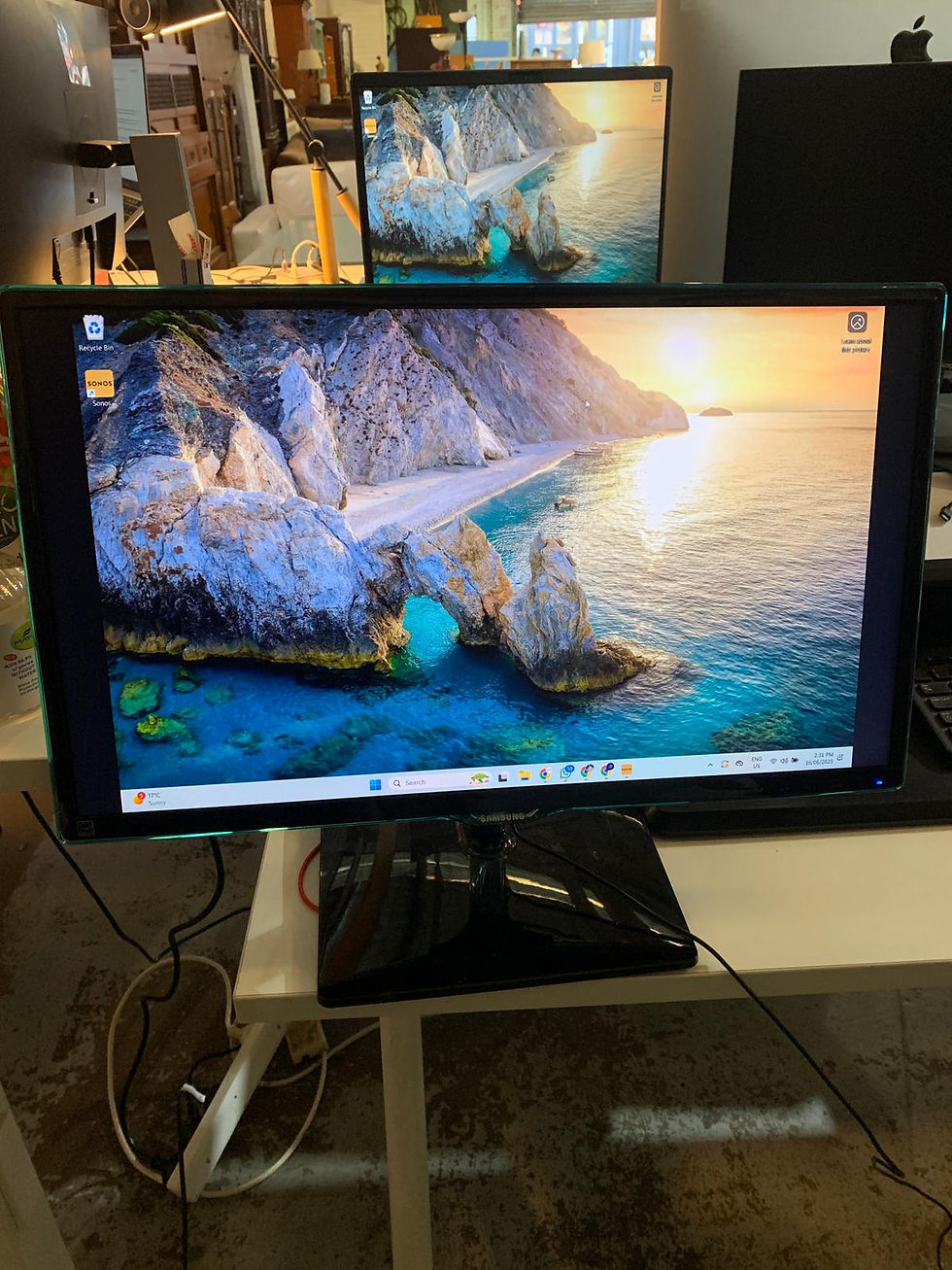 Samsung Monitor S24D390HL – 24” HDMI & VGA Inputs