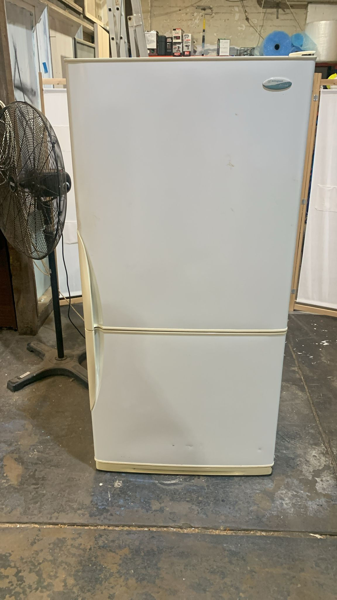 Electrolux Top Mount Fridge – 470L Storage