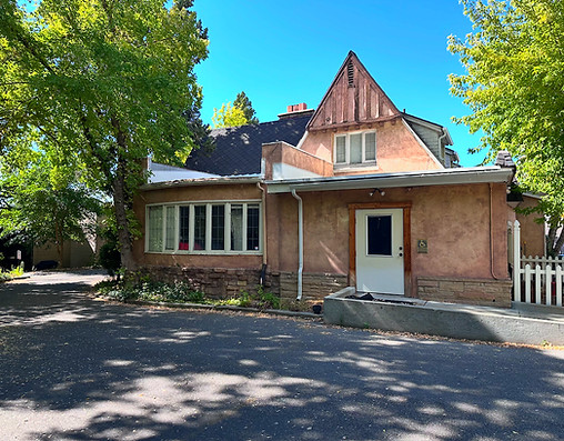 “Exterior of Potere Health MD’s Holladay–Salt Lake City clinic, providing physician-directed semaglutide and tirzepatide (GLP-1/GIP) weight-loss treatment for patients across Salt Lake County.”