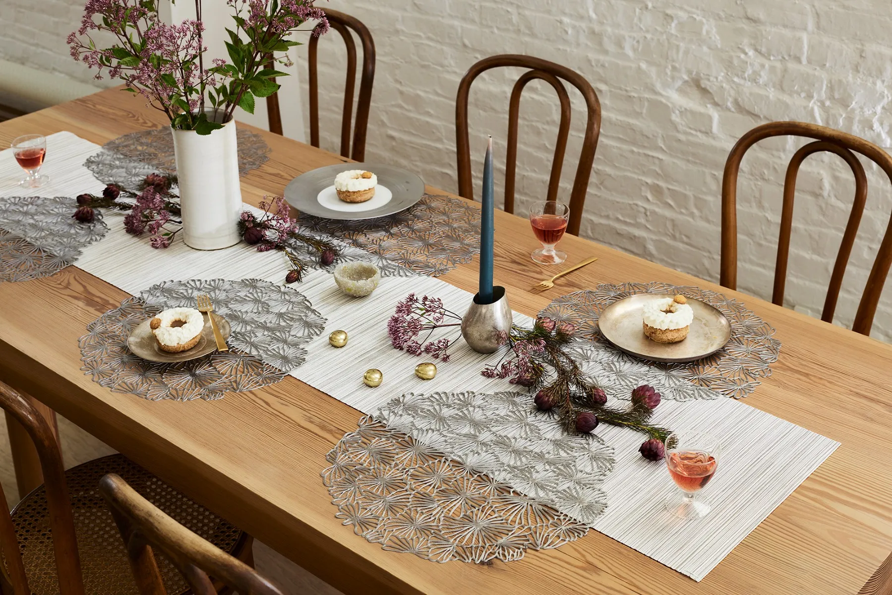 illo_new_home_image.webp