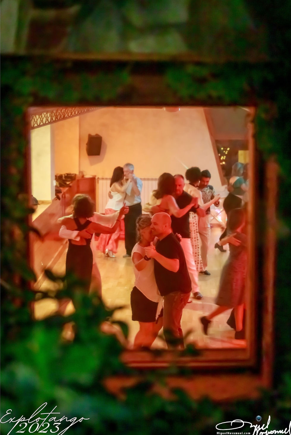 384127494_10227403433383928_7720603462992898556_n_edited