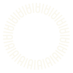 Cercle beige constitué des initiales d'Andréa Boyer, fondatrice d'ADA Intérieur