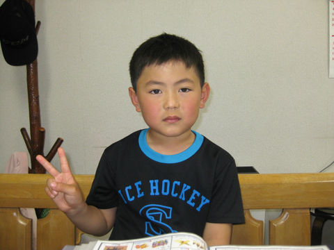 勉強する男の子