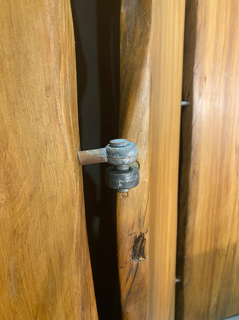 Thumbnail: Incredible Live Edge 4 Panel Screen, Possibly by Nakashima or a Contemporary