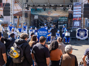 Banda Musical Wladimir Ronsini se apresenta no XVIII Poços Classic Car