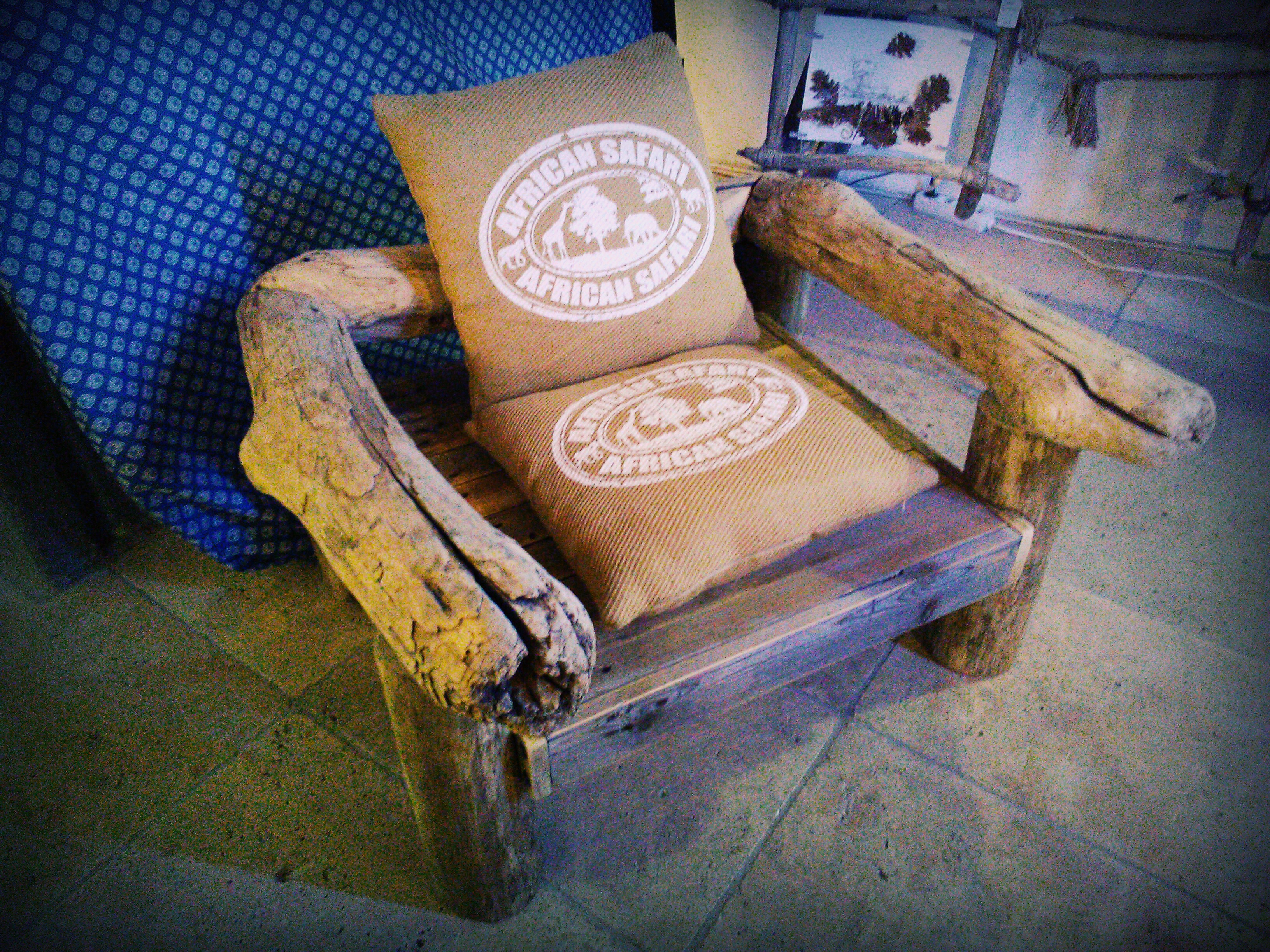 Fauteuil contemporain "bois flotté"
