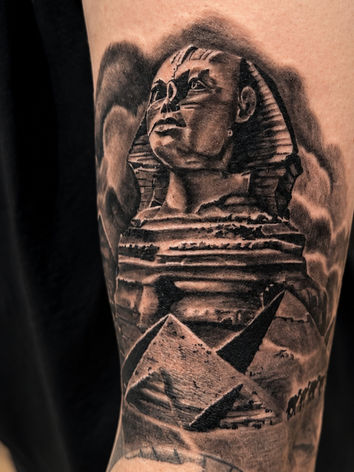 Black & Gray Realism