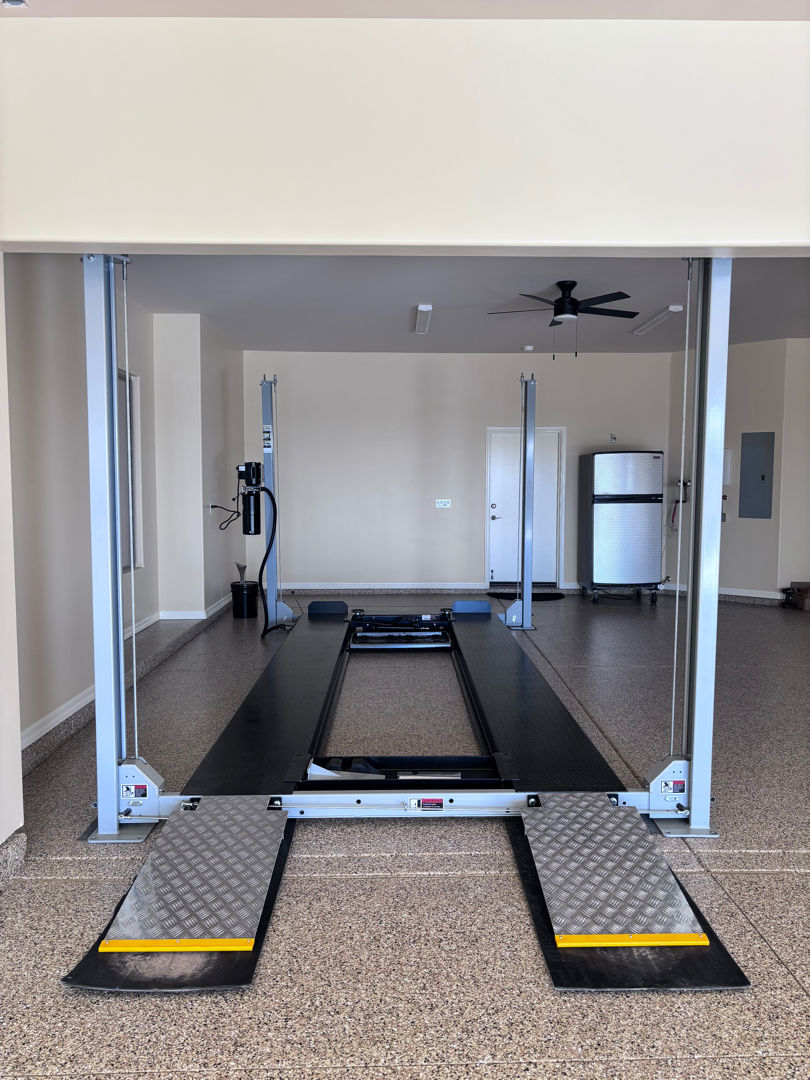 Thumbnail: FOUR POST CAR LIFT | XL LUXE* | 9,000LB