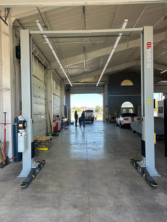 Thumbnail: HD TWO POST CAR LIFT | CLEAR FLOOR | 15,000LB