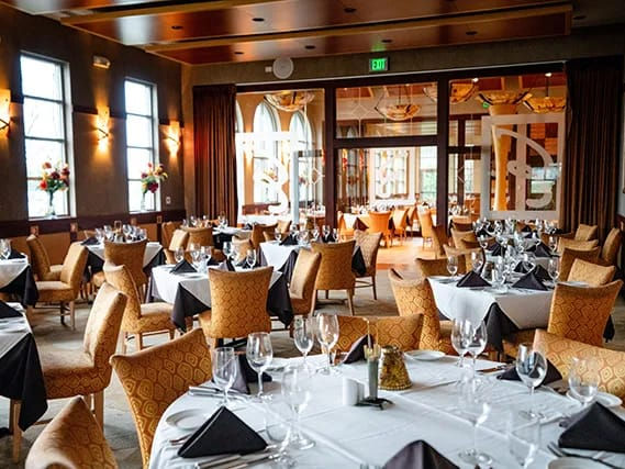 Dining room at Eddie Merlot's steakhouse in Cincinnati