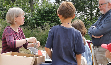 Upcycling mit Kinder auf dem Nachhaltigkeitsfest
